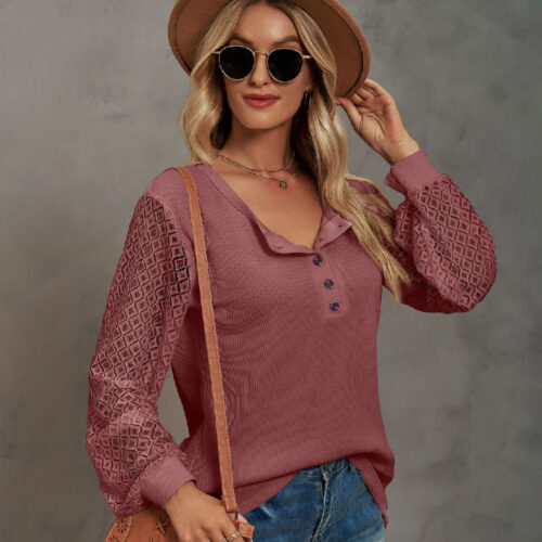 a26b0c15-c0ed-4c00-a65f-1d2cafb97ab4.jpg Ladies New Waffle Lace Stitching Coat